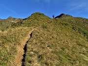 17 Salendo dal Passo della Marogella  a sx per Cima delle galline e di Mezzeno